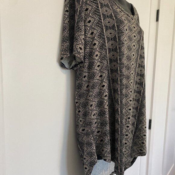 Dex Plus Size‎ Women's Patterned Scoop Neck Stretchy Tee Shirt Size 1X - Picture 2 of 7